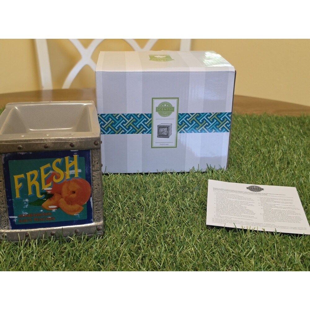 SCENTSY FRUIT CRATE FULL SIZE WARMER APPLE PEACH RETIRED Farmhouse #41090 New